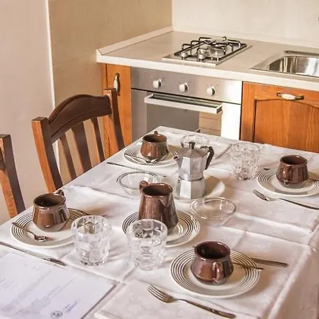 Camenae Bed & Breakfast *